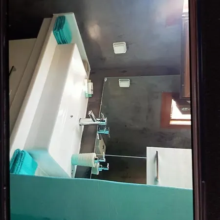 Irineos Apartment's شقة